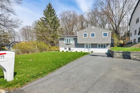 15 Duelk Avenue Blooming Grove NY 10950