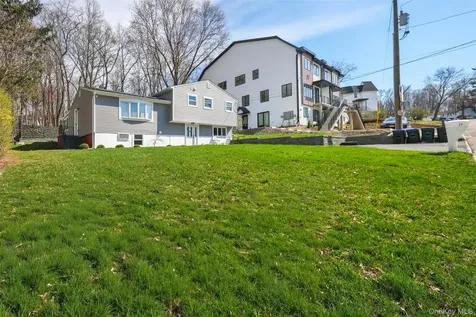 15 Duelk Avenue Blooming Grove NY 10950