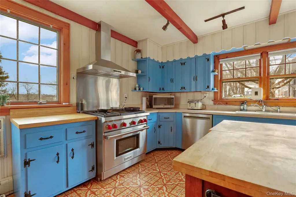 12 Hillside Avenue Wappingers Falls NY 12590