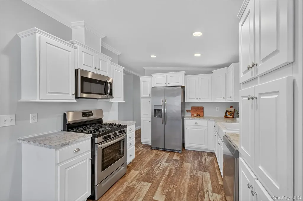13 Orlando Drive Poughkeepsie NY 12603