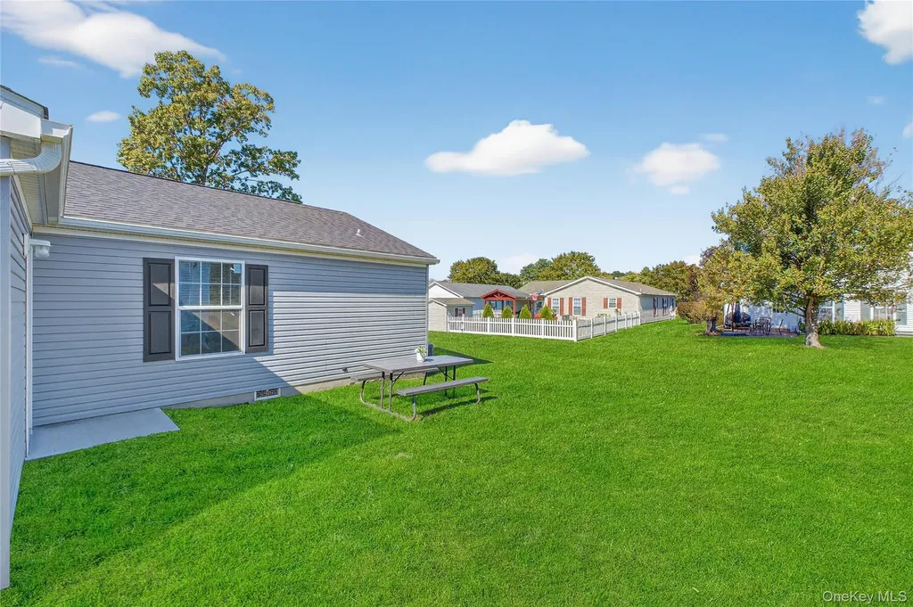 13 Orlando Drive Poughkeepsie NY 12603