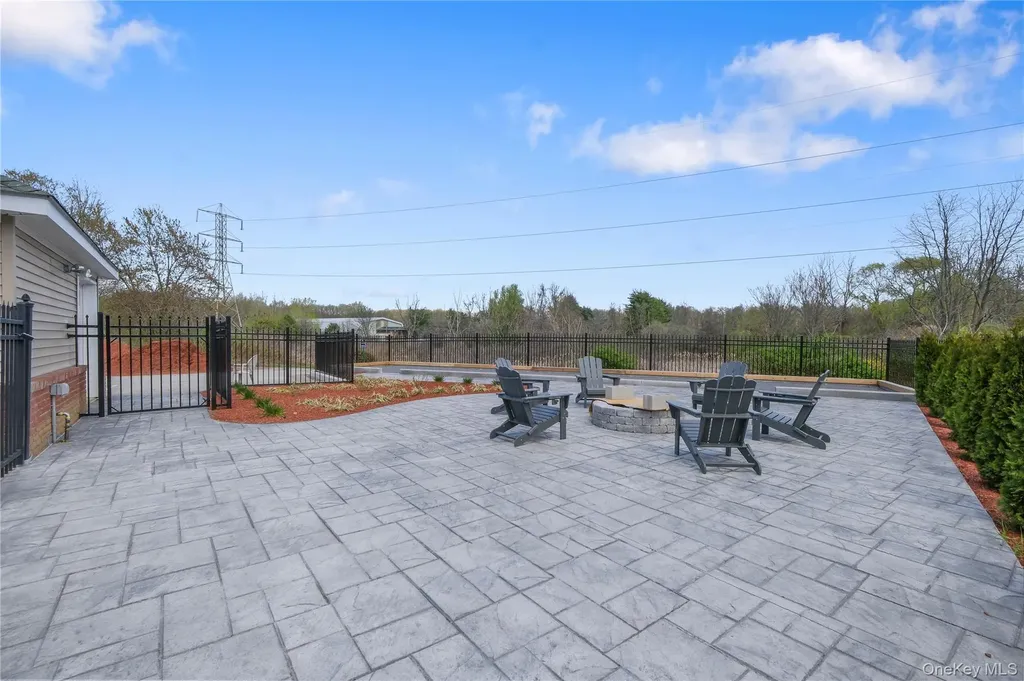 13 Orlando Drive Poughkeepsie NY 12603