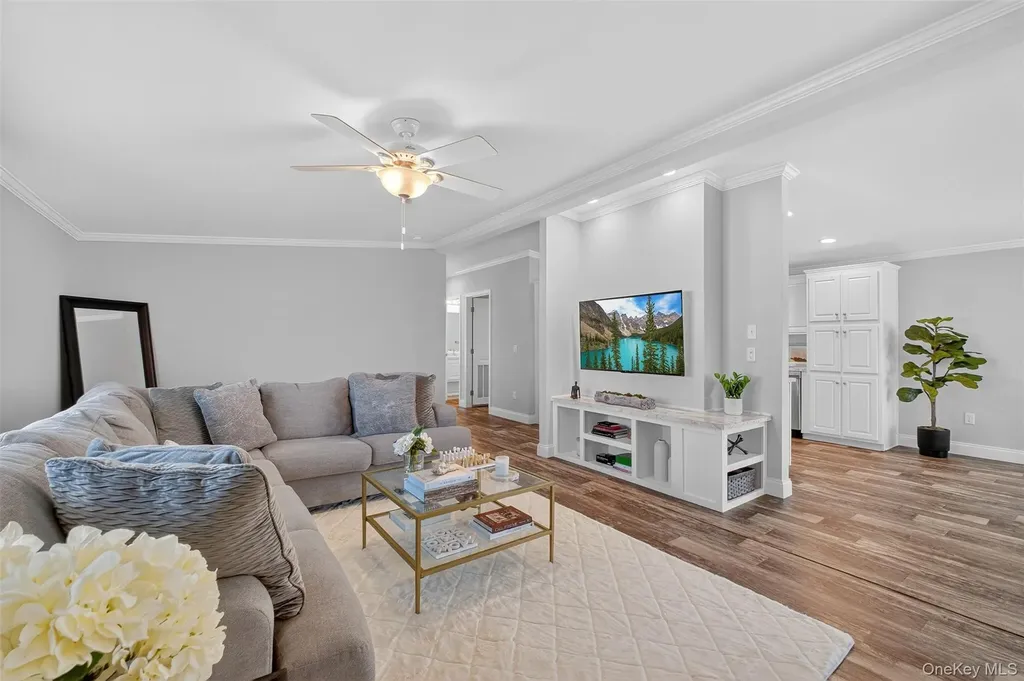 13 Orlando Drive Poughkeepsie NY 12603