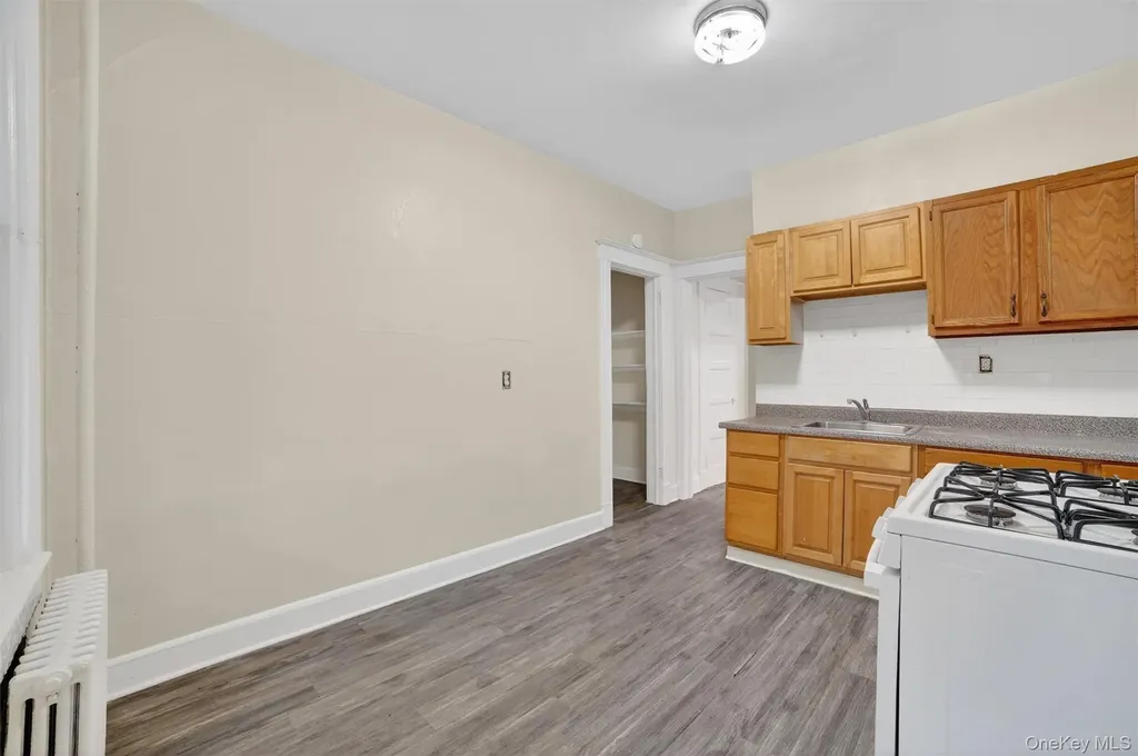 52 Groshon Avenue Yonkers NY 10701