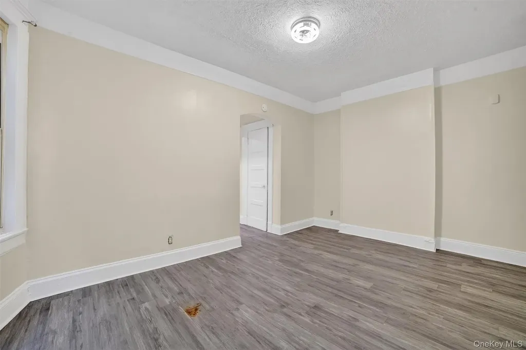 52 Groshon Avenue Yonkers NY 10701