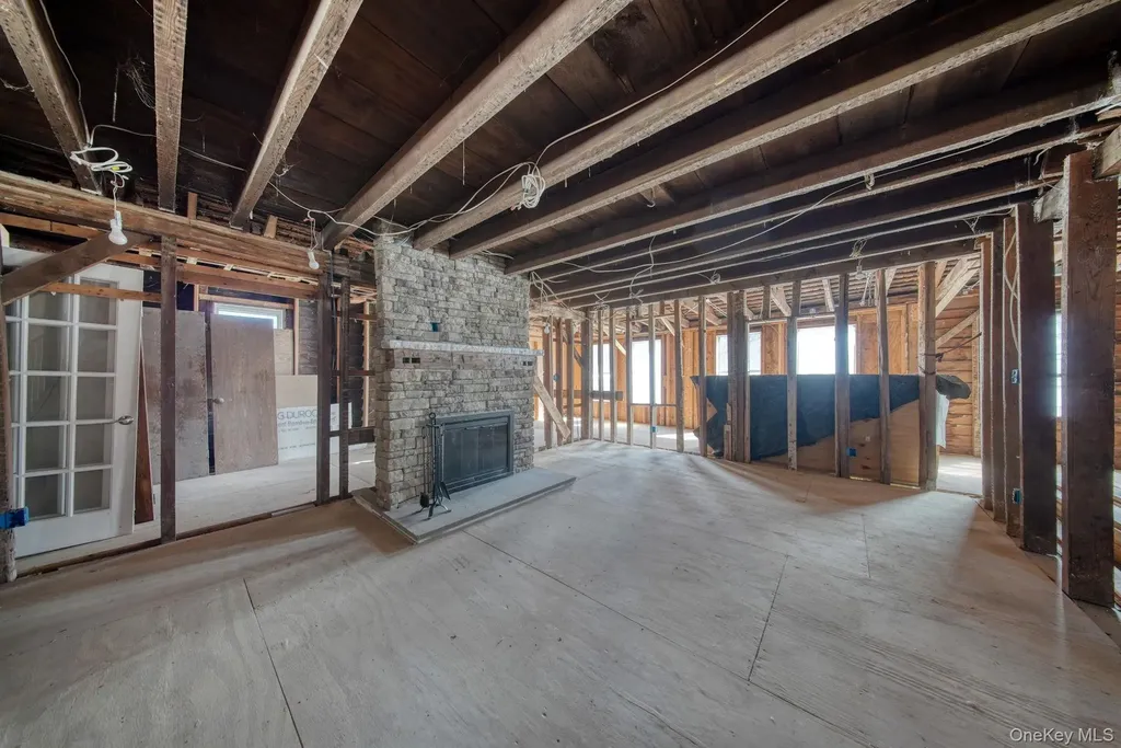 2823 State Route 52 Pine Bush NY 12566