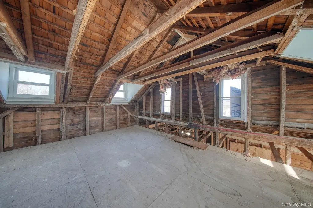 2823 State Route 52 Pine Bush NY 12566