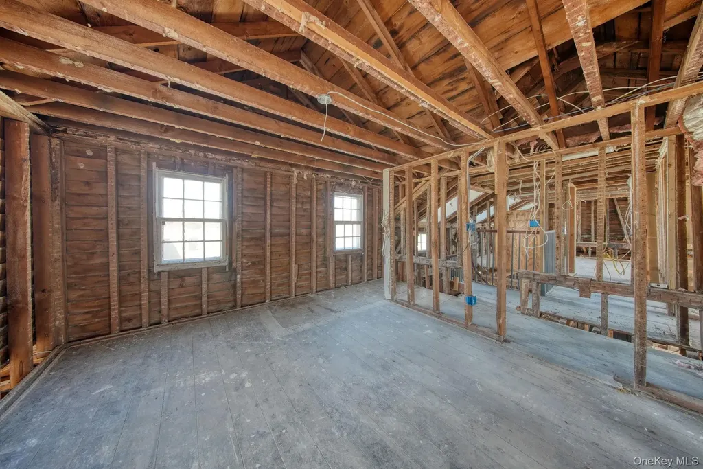 2823 State Route 52 Pine Bush NY 12566