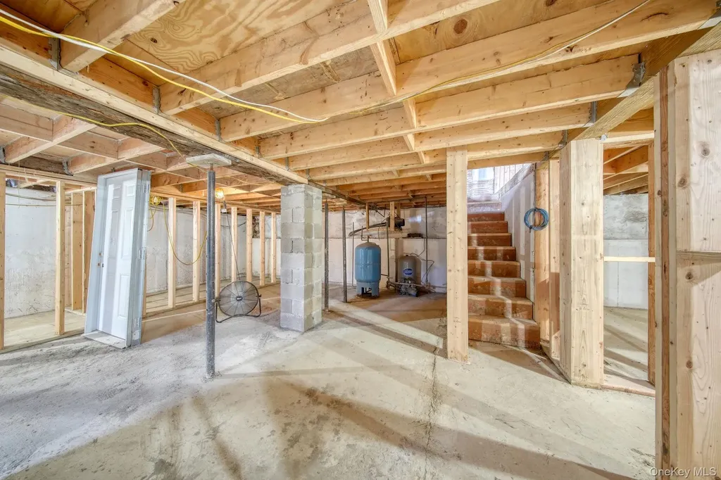 2823 State Route 52 Pine Bush NY 12566