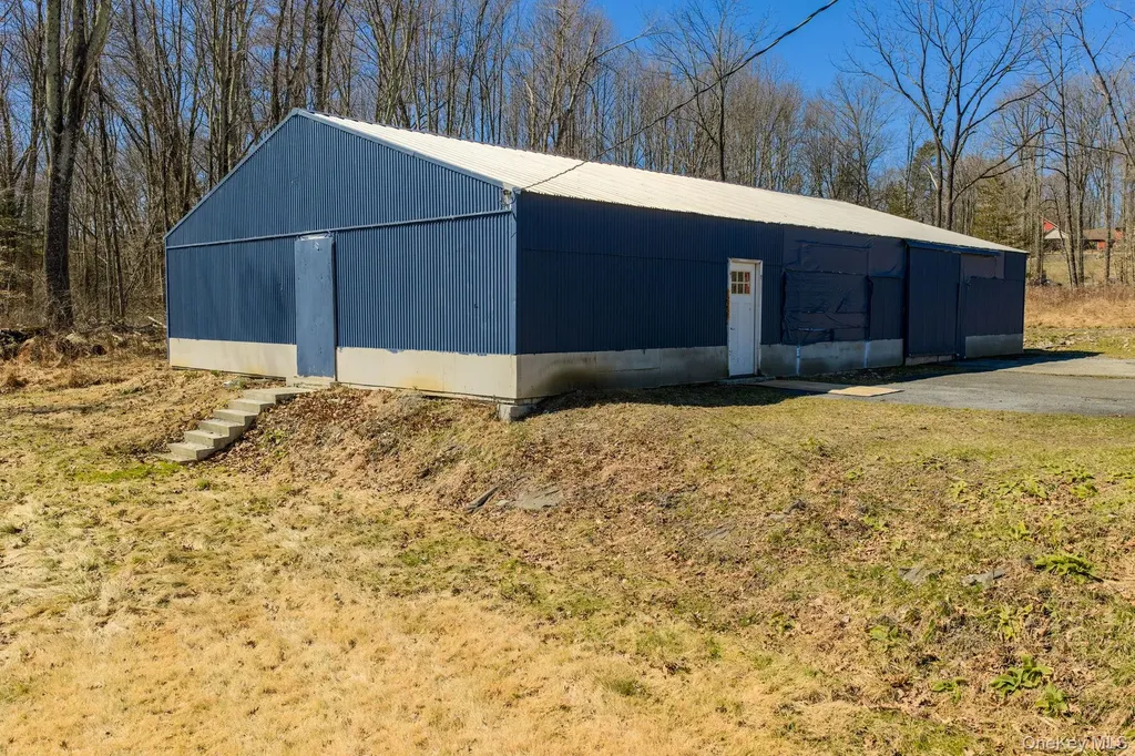 2823 State Route 52 Pine Bush NY 12566