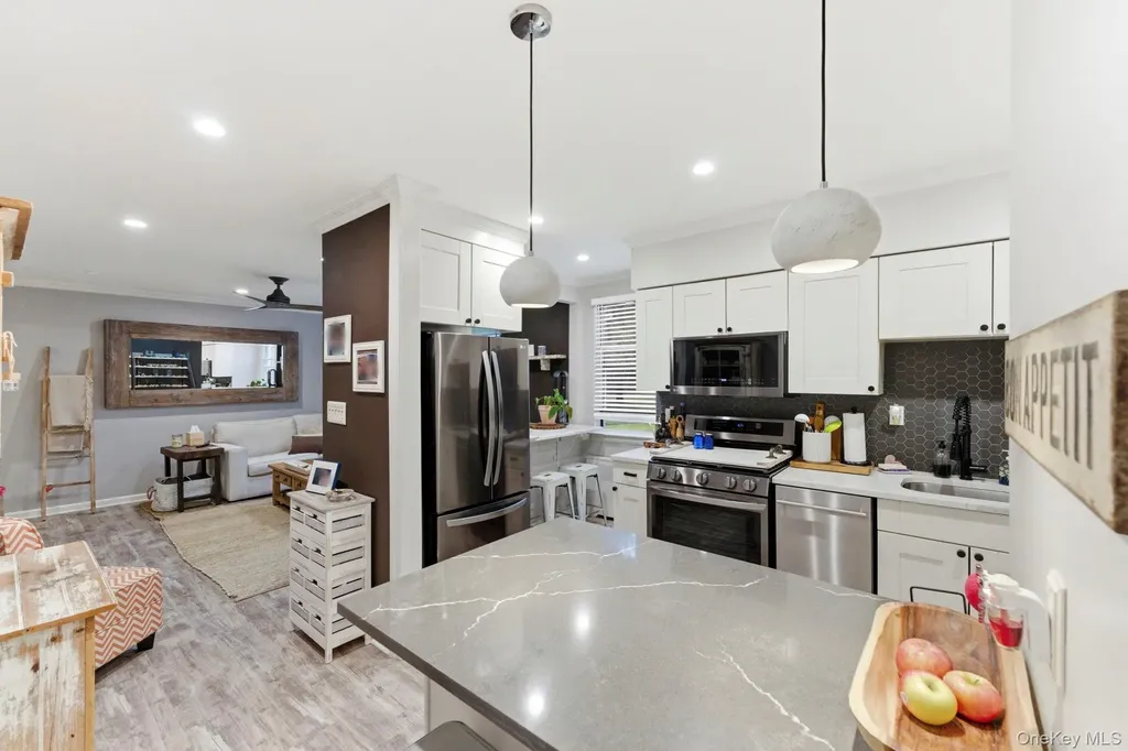 2 Bryant Crescent White Plains NY 10605