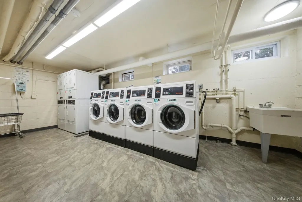 2 Bryant Crescent White Plains NY 10605