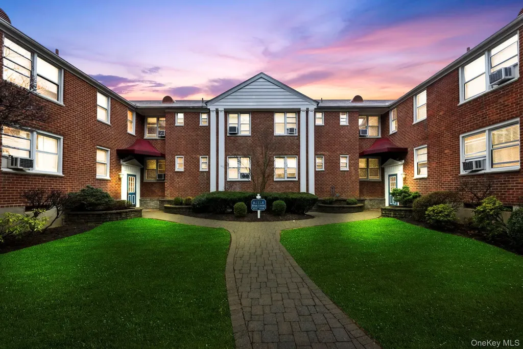 2 Bryant Crescent White Plains NY 10605