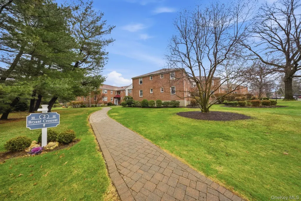 2 Bryant Crescent White Plains NY 10605