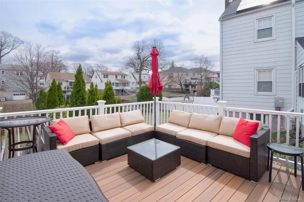 123 Hildreth Place Yonkers NY 10704