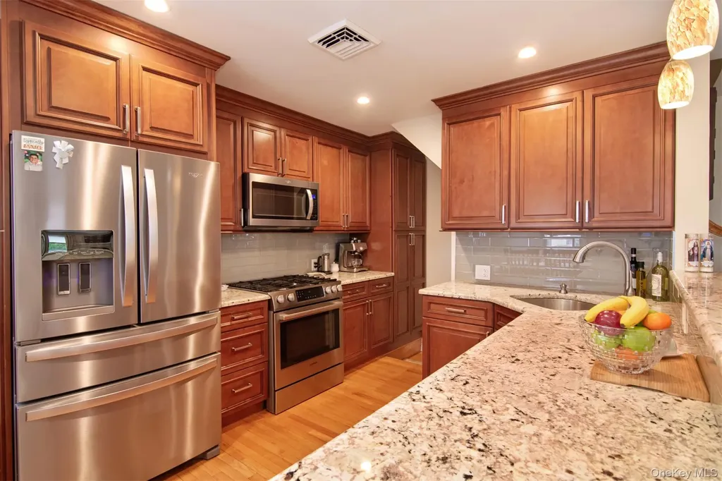 123 Hildreth Place Yonkers NY 10704