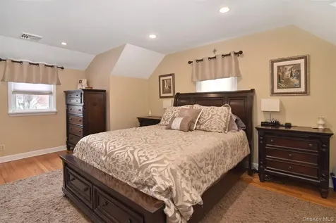 123 Hildreth Place Yonkers NY 10704