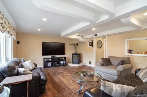 123 Hildreth Place Yonkers NY 10704