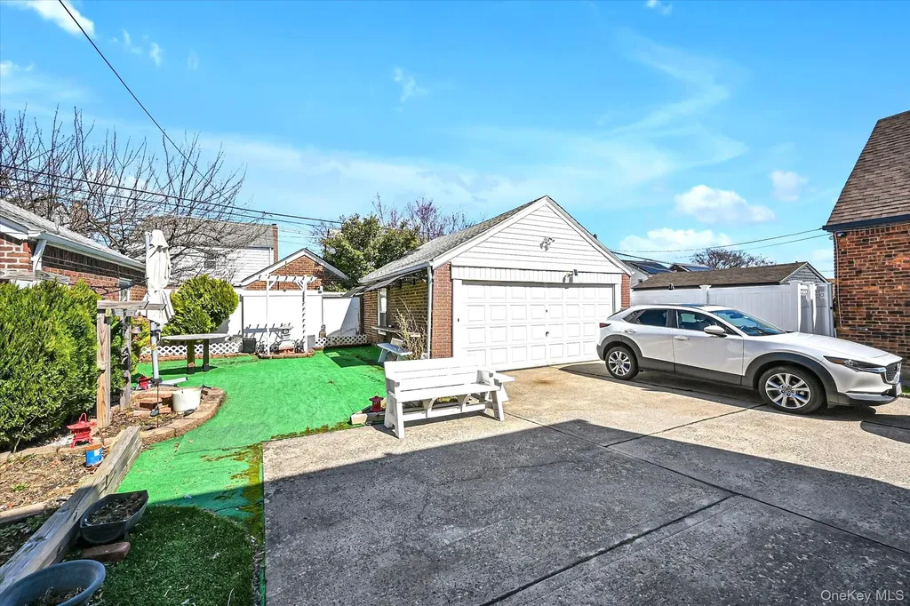 163-29 16th Avenue Whitestone NY 11357