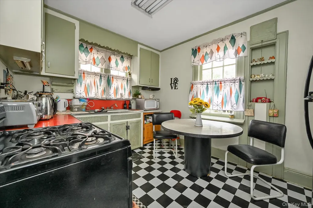14-21 159th Street Beechhurst NY 11357