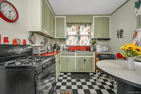 14-21 159th Street Beechhurst NY 11357