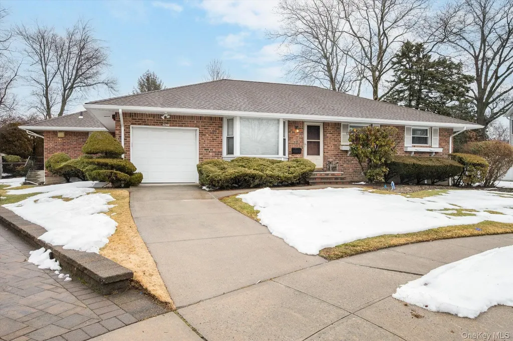 9 Ellis Drive Syosset NY 11791