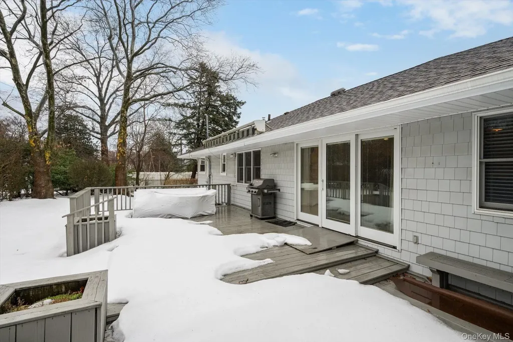 9 Ellis Drive Syosset NY 11791