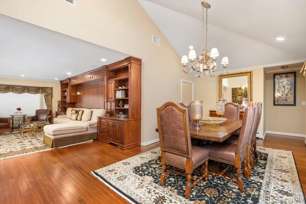 9 Ellis Drive Syosset NY 11791