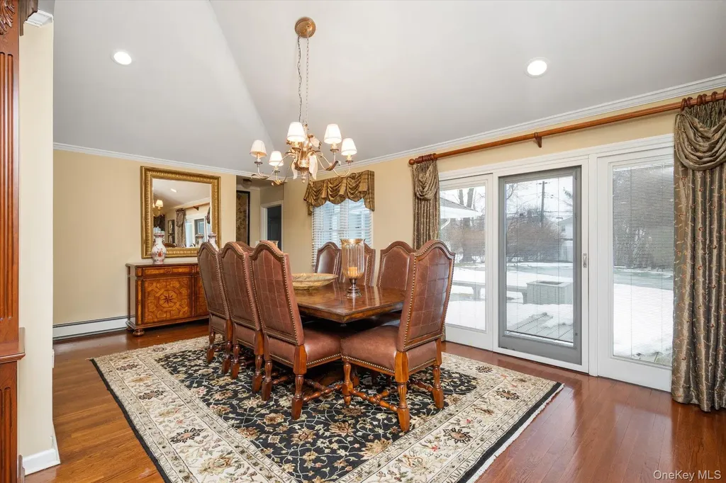 9 Ellis Drive Syosset NY 11791