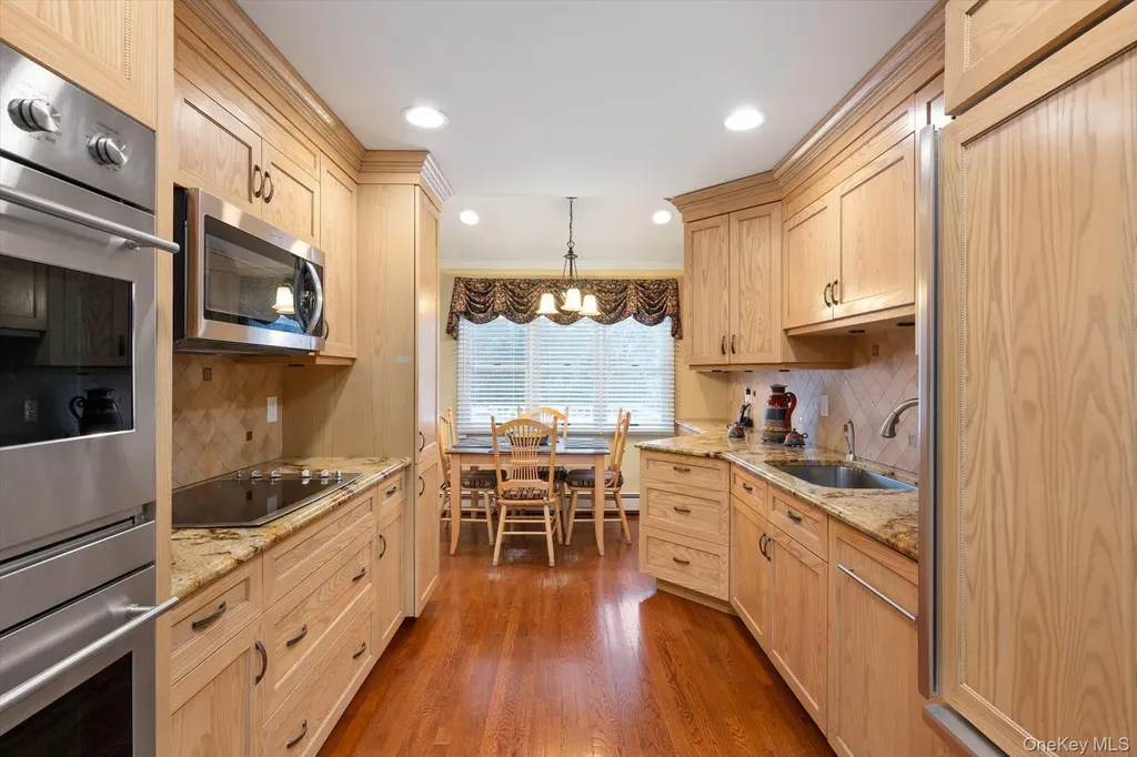 9 Ellis Drive Syosset NY 11791