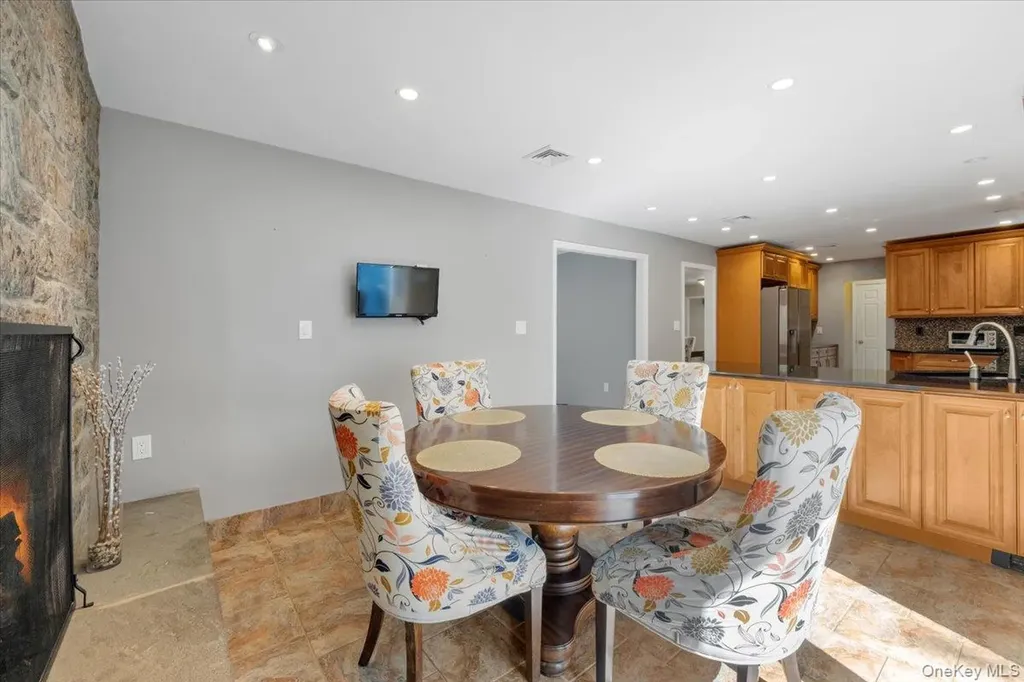 103 Bradley Avenue White Plains NY 10607