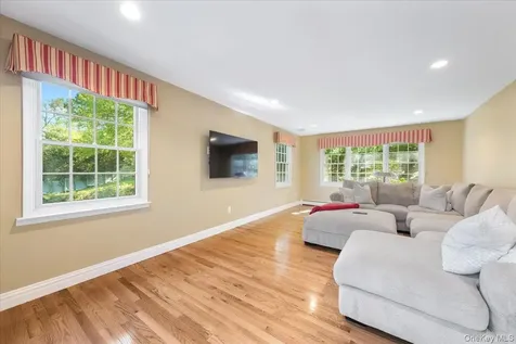 103 Bradley Avenue White Plains NY 10607