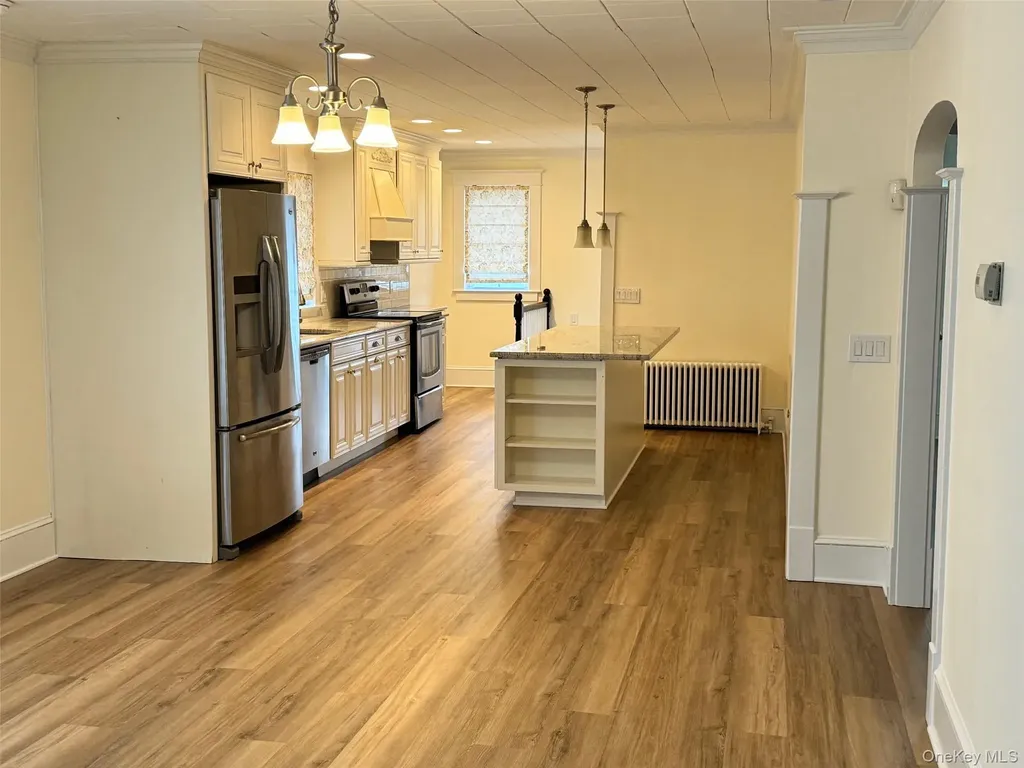 22 W 1st Street Patchogue NY 11772