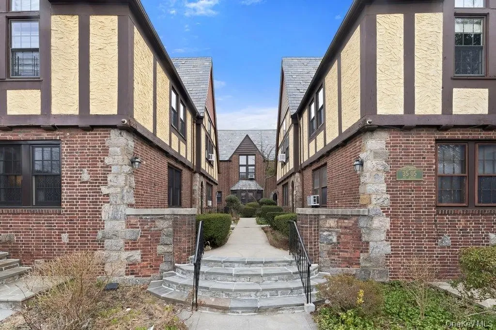 35-05 167th Street Flushing NY 11358