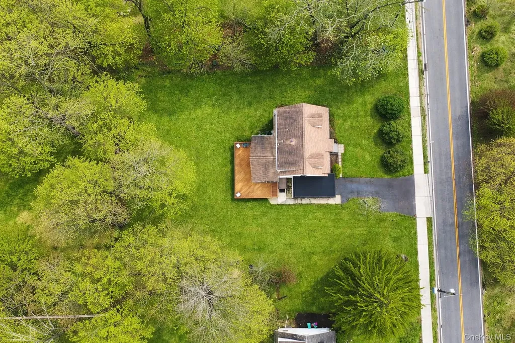 160 E Willow Tree Road Spring Valley NY 10977