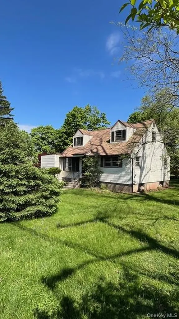 160 E Willow Tree Road Spring Valley NY 10977