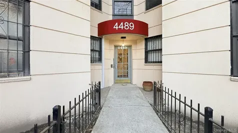 4489 Broadway New York (manhattan) NY 10040