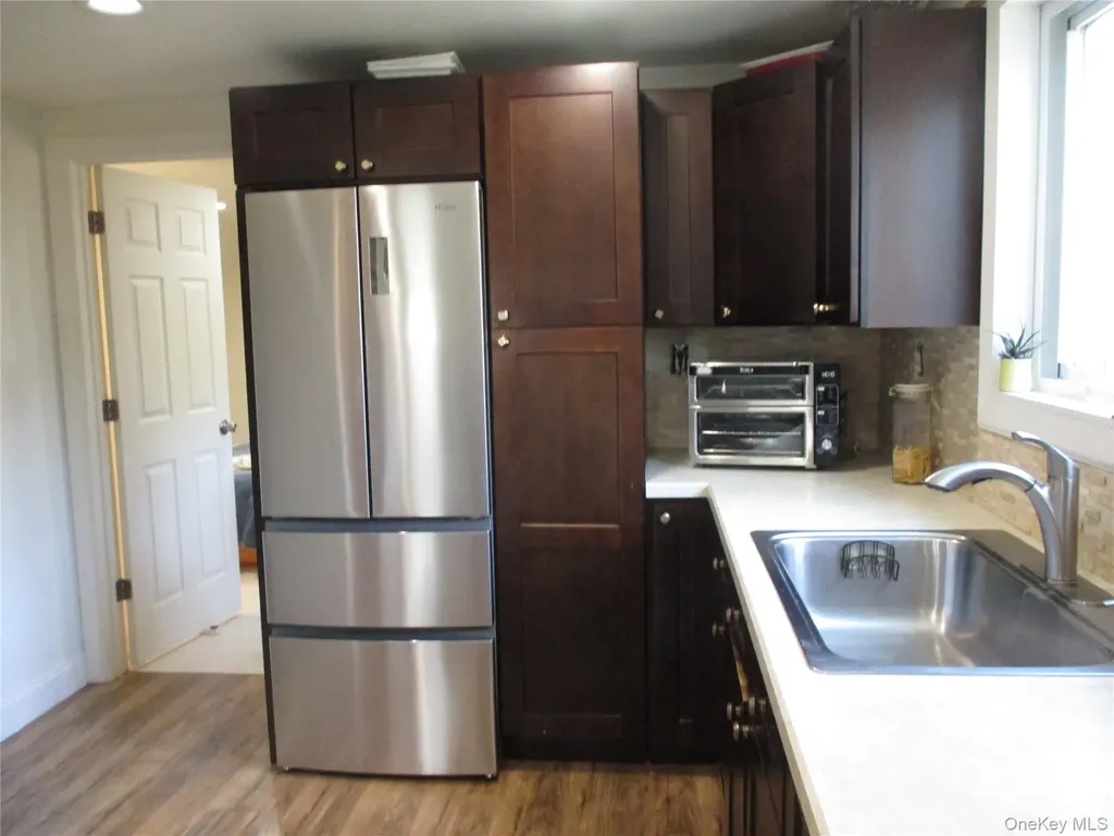 39 Split Cedar Drive Islandia NY 11749