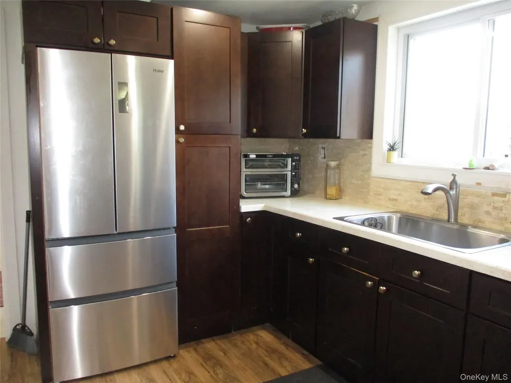 39 Split Cedar Drive Islandia NY 11749