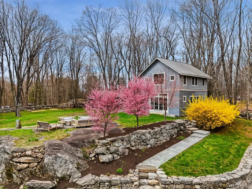 320 Long Ridge Road Pound Ridge NY 10576