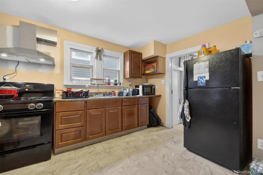 113 Old Bay Street Peekskill NY 10566