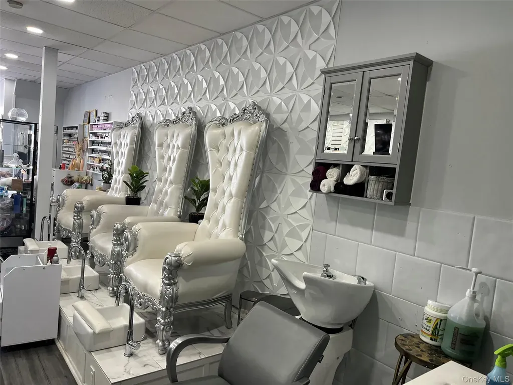 150 S Main Street Freeport NY 11520