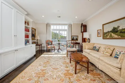 55 1st Street Pelham NY 10803