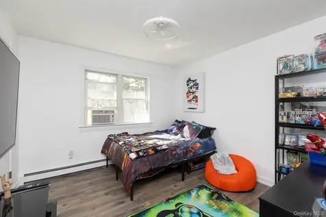 10 Tall Oaks Court Manorville NY 11949