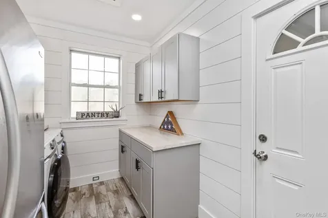 10 Tall Oaks Court Manorville NY 11949