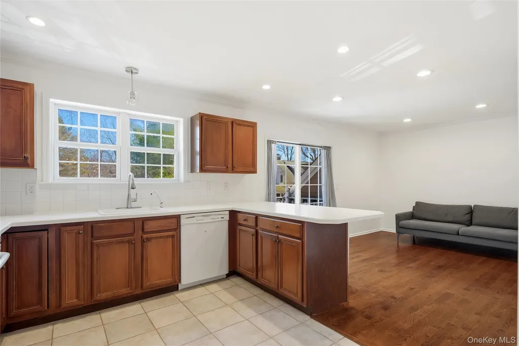 2 Deer Tree Lane Briarcliff Manor NY 10510