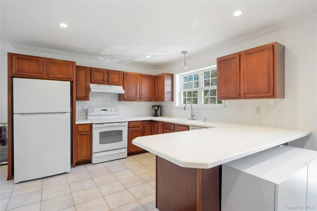 2 Deer Tree Lane Briarcliff Manor NY 10510