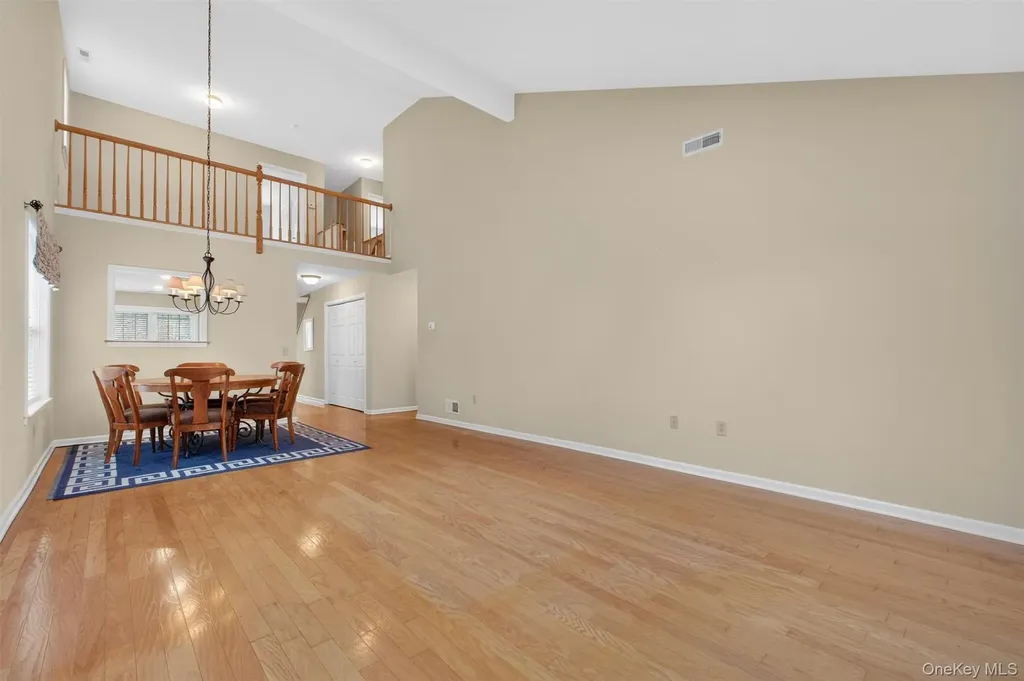 27 Tall Tree Lane Poughkeepsie NY 12601