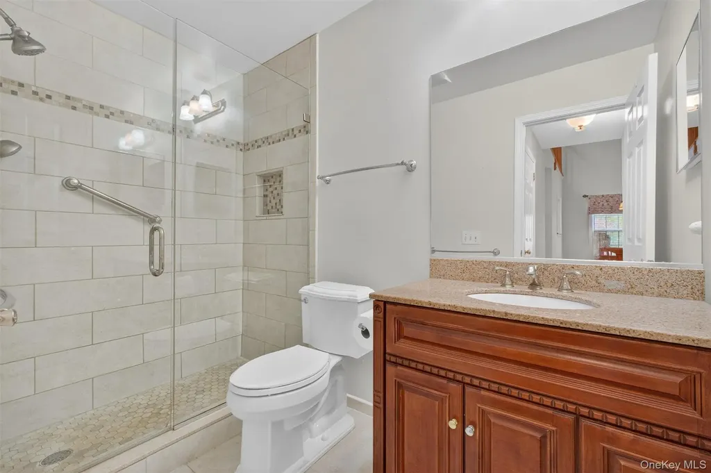 27 Tall Tree Lane Poughkeepsie NY 12601