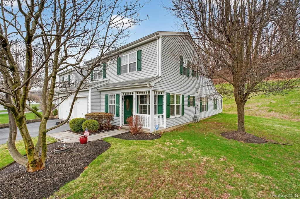 27 Tall Tree Lane Poughkeepsie NY 12601